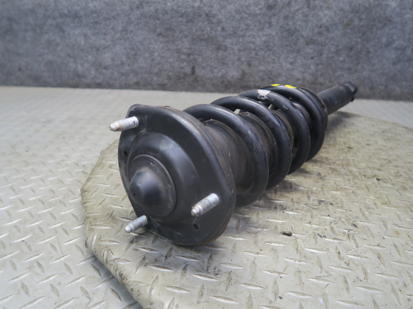 97-00 Lexus UZZ30L SC400 RWD Set of 2 Front Left Right Strut Shock Absorber KYB