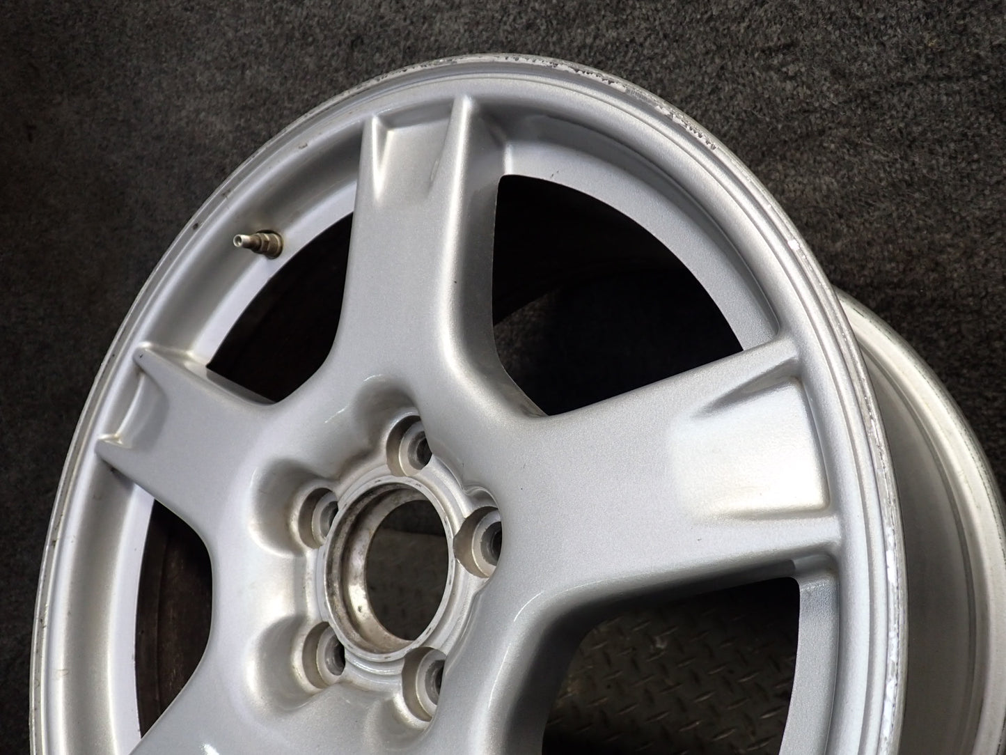 97-99 Chevrolet Corvette C5 Rear R18" Alloy Wheel Rim 18x9.5 ET61 OEM