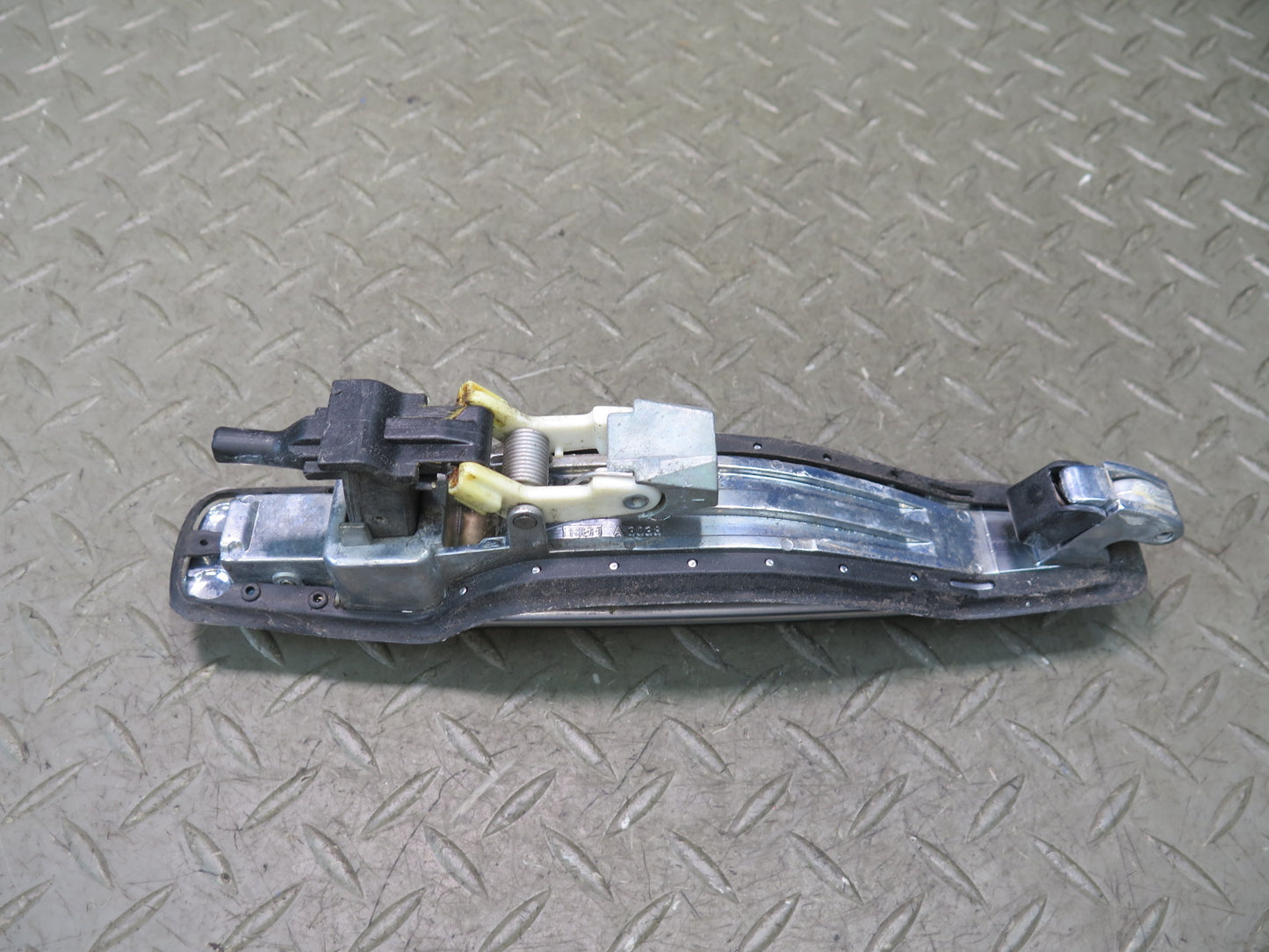 94-99 Mercedes W140 S420 S500 Rear Left Door Exterior Handle OEM