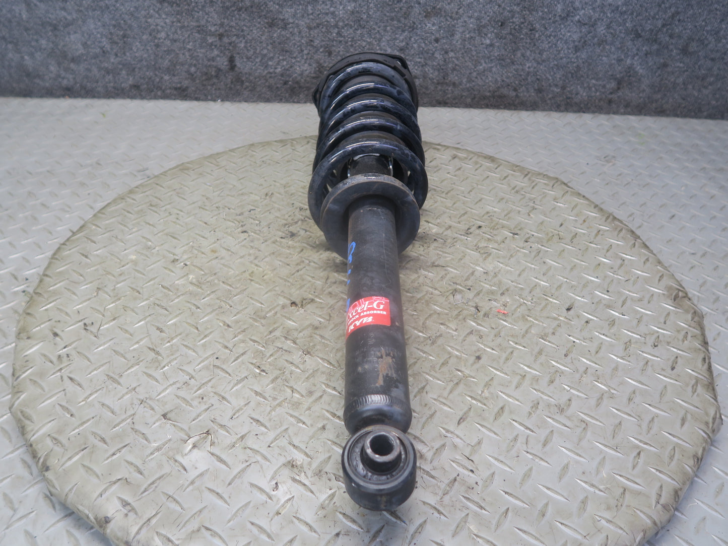 97-00 Lexus UZZ30L SC400 RWD Set of 2 Front Left Right Strut Shock Absorber KYB