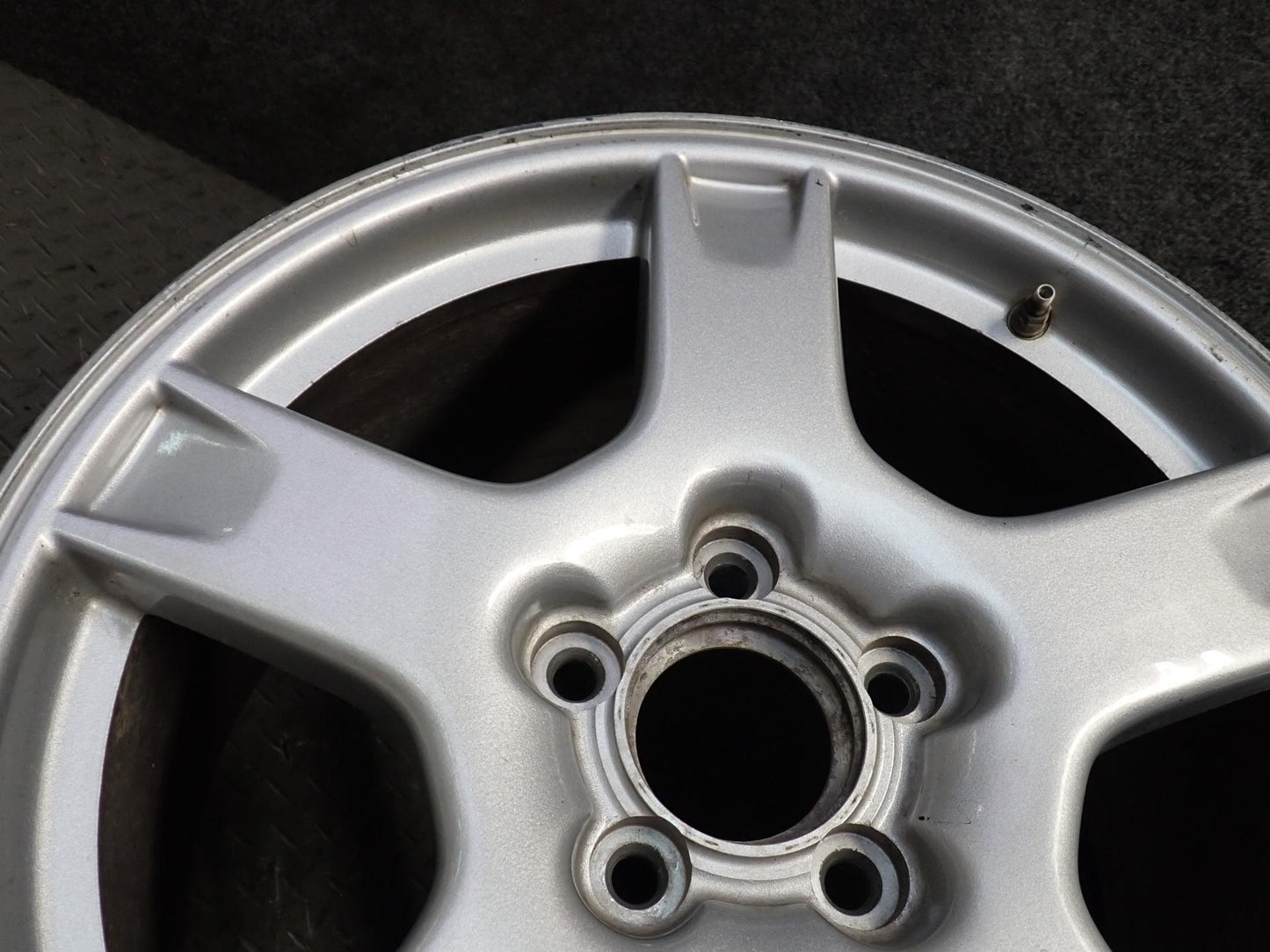 97-99 Chevrolet Corvette C5 Rear R18" Alloy Wheel Rim 18x9.5 ET61 OEM