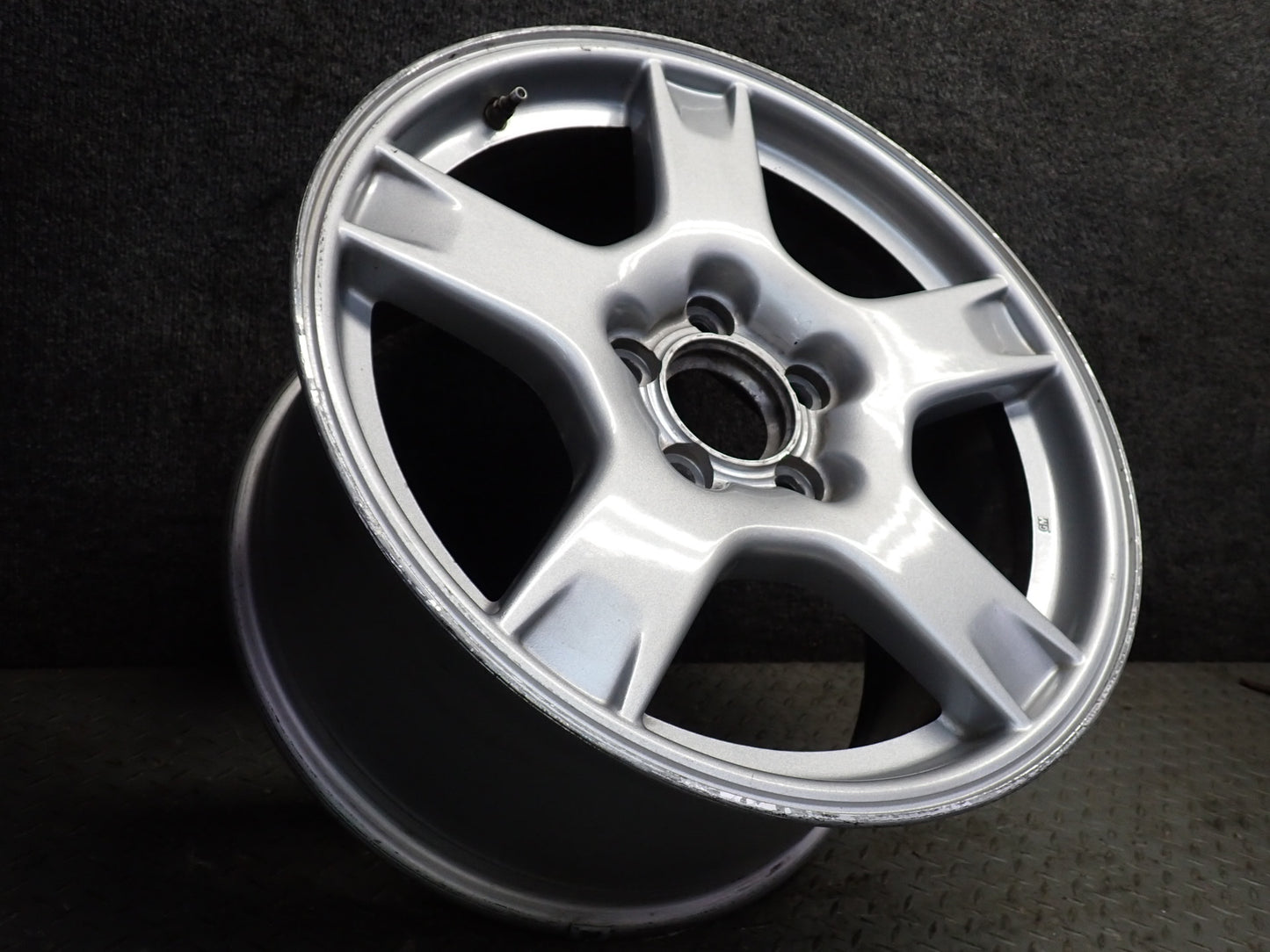 97-99 Chevrolet Corvette C5 Rear R18" Alloy Wheel Rim 18x9.5 ET61 OEM