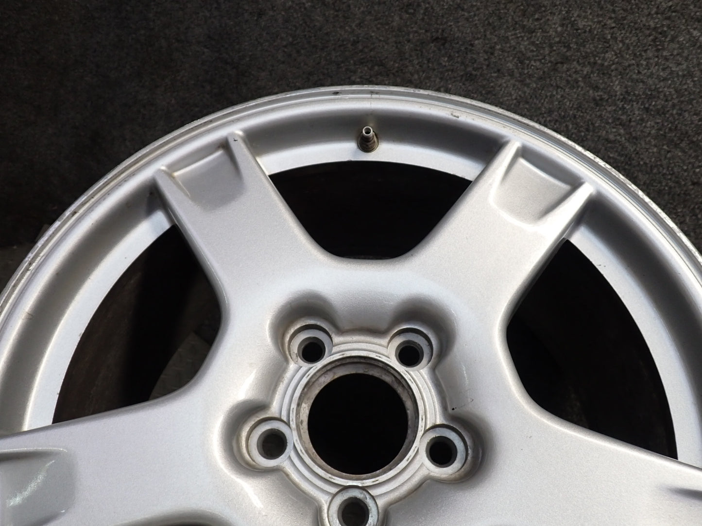 97-99 Chevrolet Corvette C5 Rear R18" Alloy Wheel Rim 18x9.5 ET61 OEM