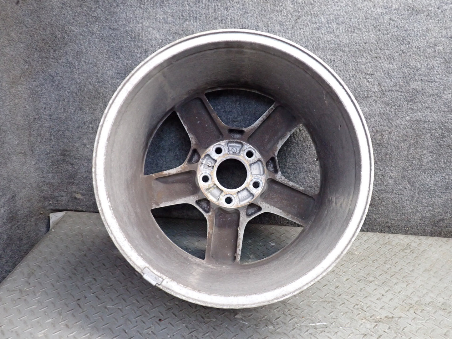 97-99 Chevrolet Corvette C5 Rear R18" Alloy Wheel Rim 18x9.5 ET61 OEM