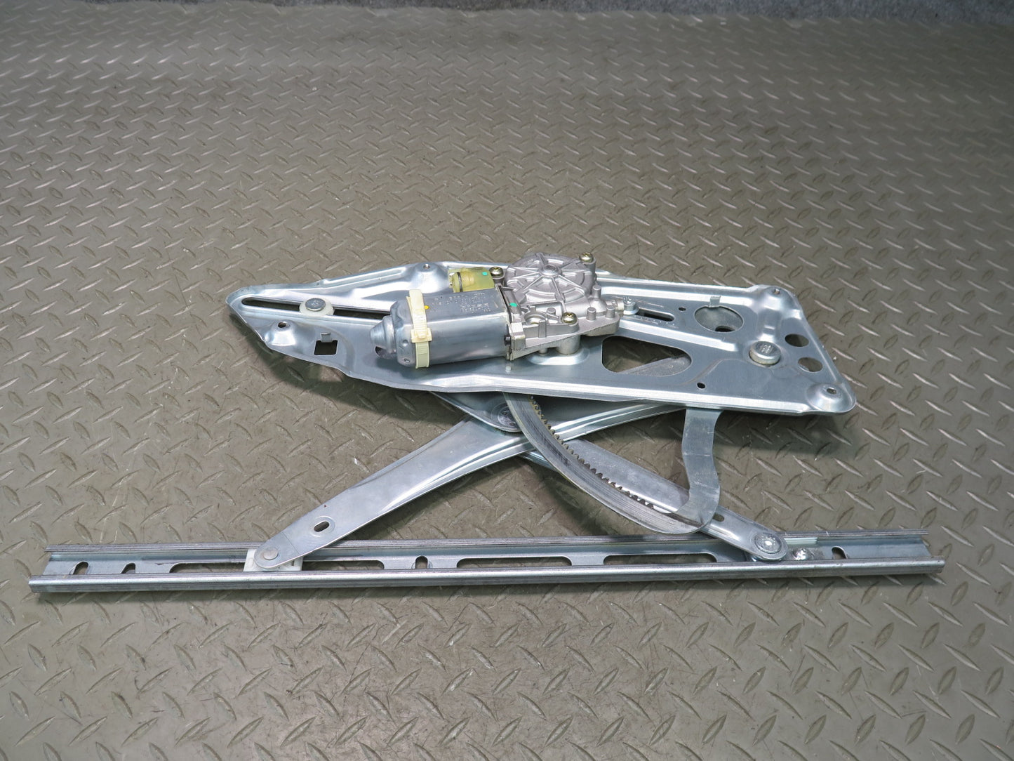 94-99 Mercedes W140 S420 S500 Front Right Door Window Regulator w Motor OEM