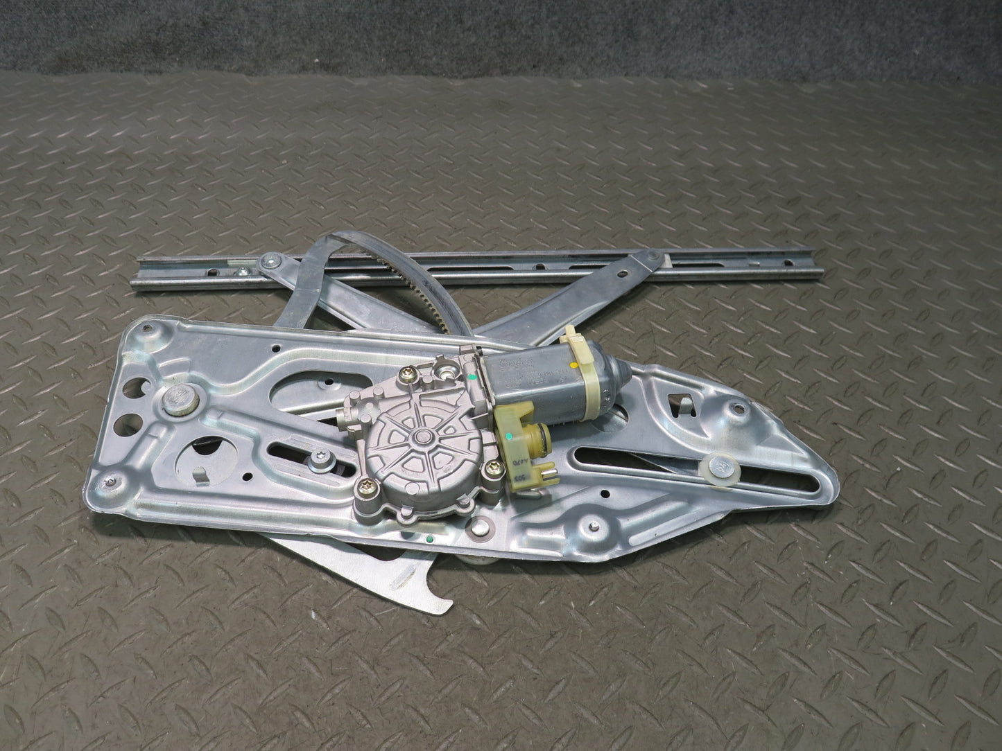 94-99 Mercedes W140 S420 S500 Front Right Door Window Regulator w Motor OEM