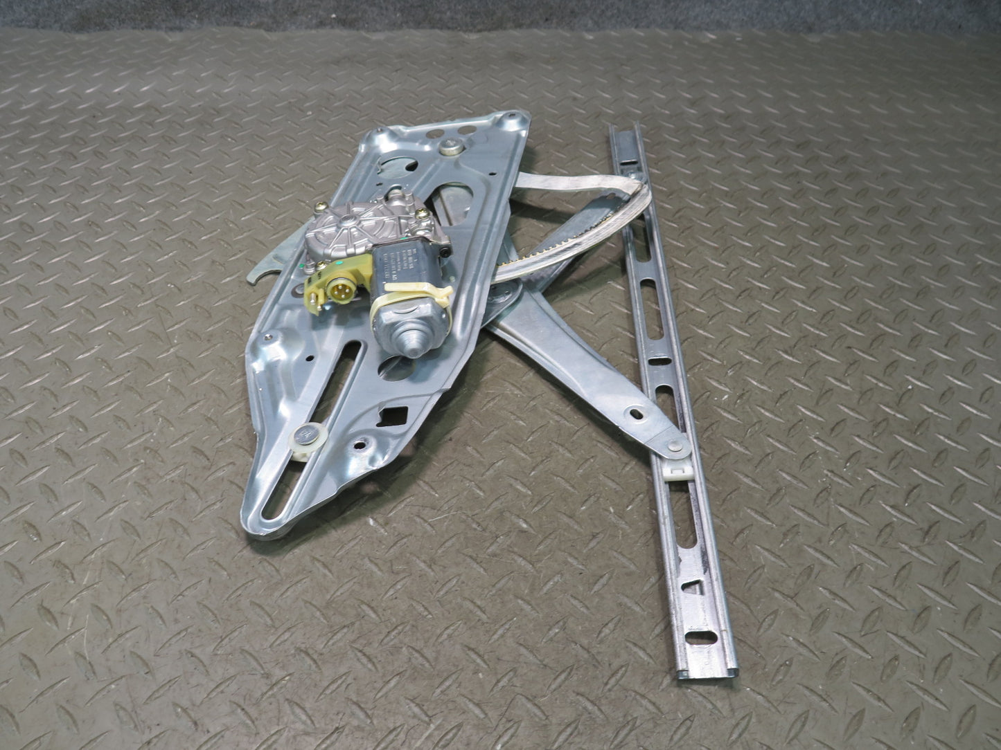 94-99 Mercedes W140 S420 S500 Front Right Door Window Regulator w Motor OEM