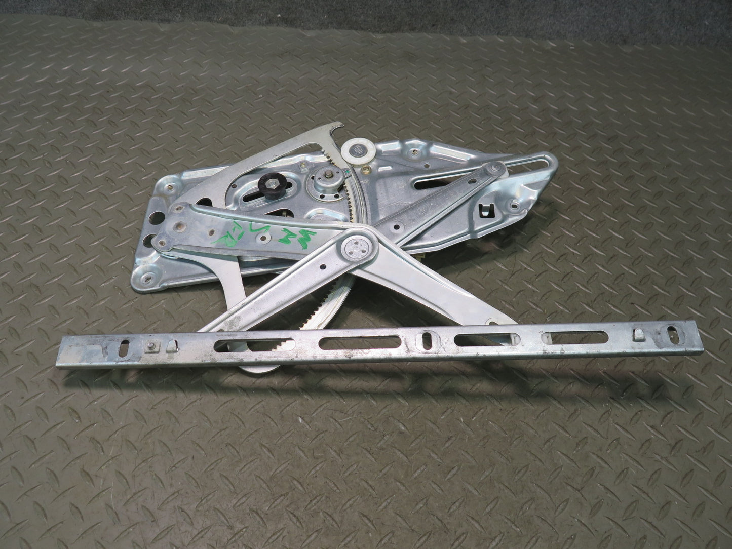 94-99 Mercedes W140 S420 S500 Front Right Door Window Regulator w Motor OEM