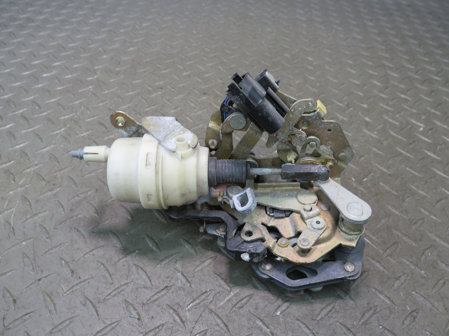 94-99 Mercedes W140 S420 S500 Rear Left Door Lock Latch Actuator OEM
