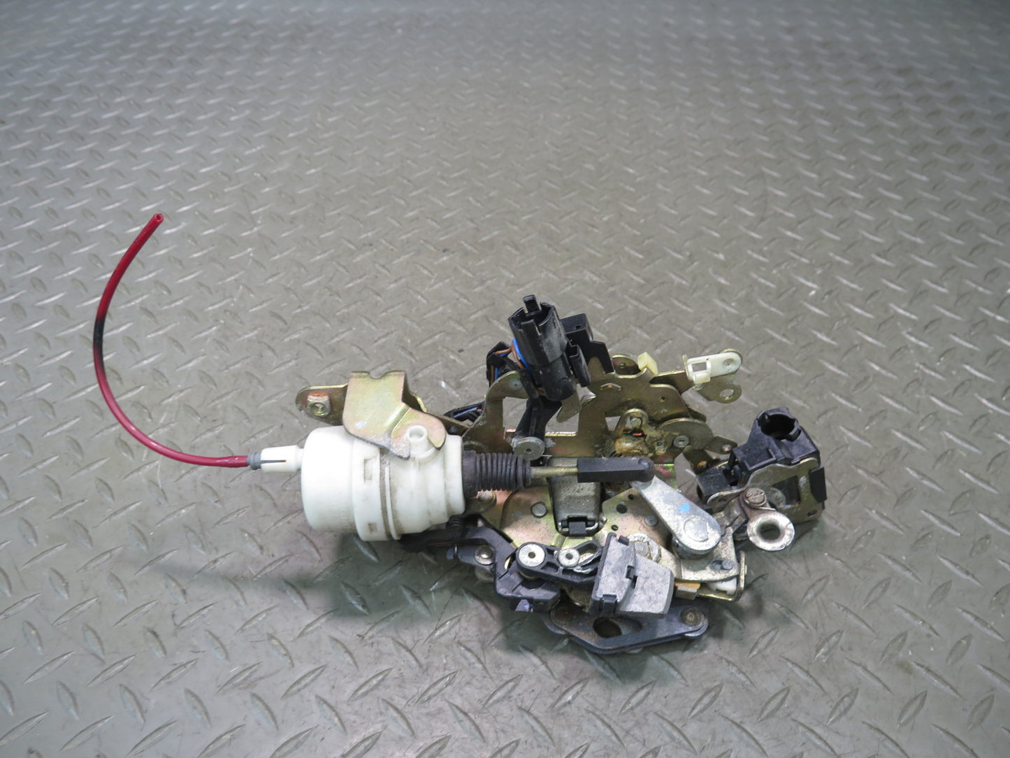 94-99 Mercedes W140 S420 S500 Front Left Door Lock Latch Actuator OEM