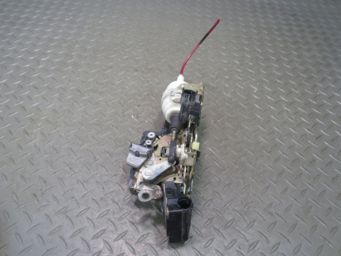 94-99 Mercedes W140 S420 S500 Front Left Door Lock Latch Actuator OEM