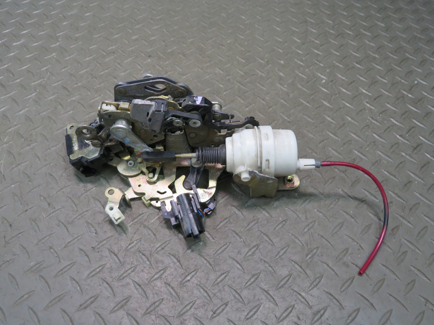 94-99 Mercedes W140 S420 S500 Front Left Door Lock Latch Actuator OEM