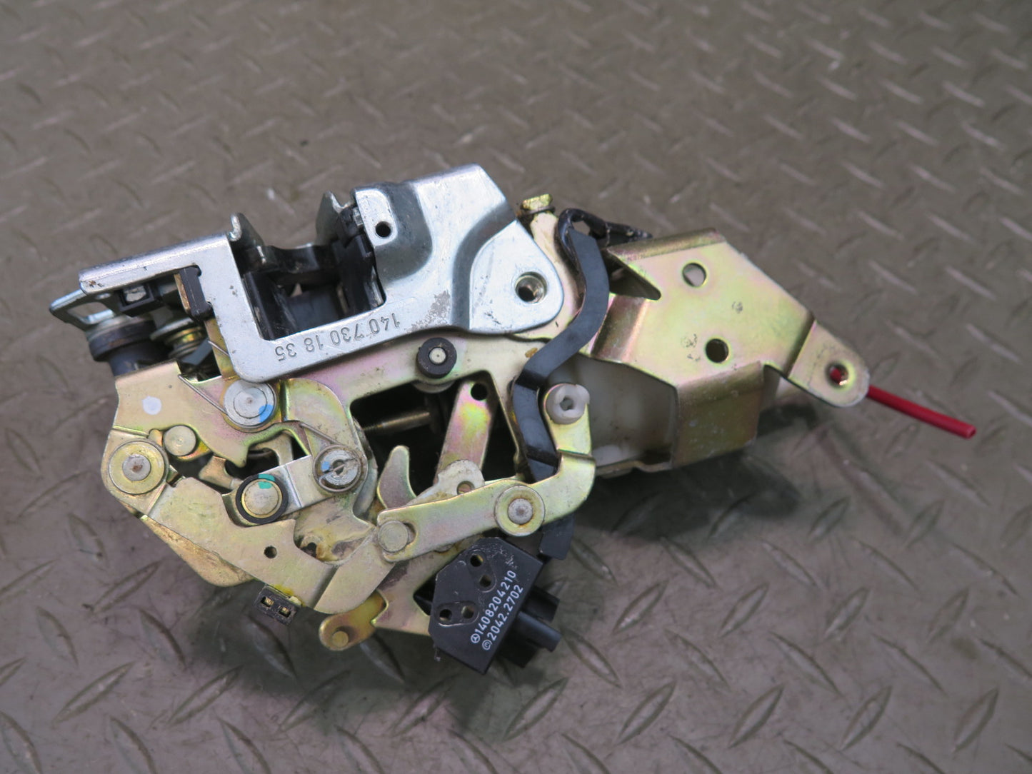 94-99 Mercedes W140 S420 S500 Rear Right Door Lock Latch Actuator 1408204210 OEM