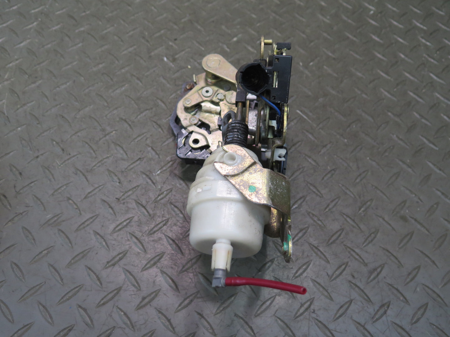 94-99 Mercedes W140 S420 S500 Rear Right Door Lock Latch Actuator 1408204210 OEM
