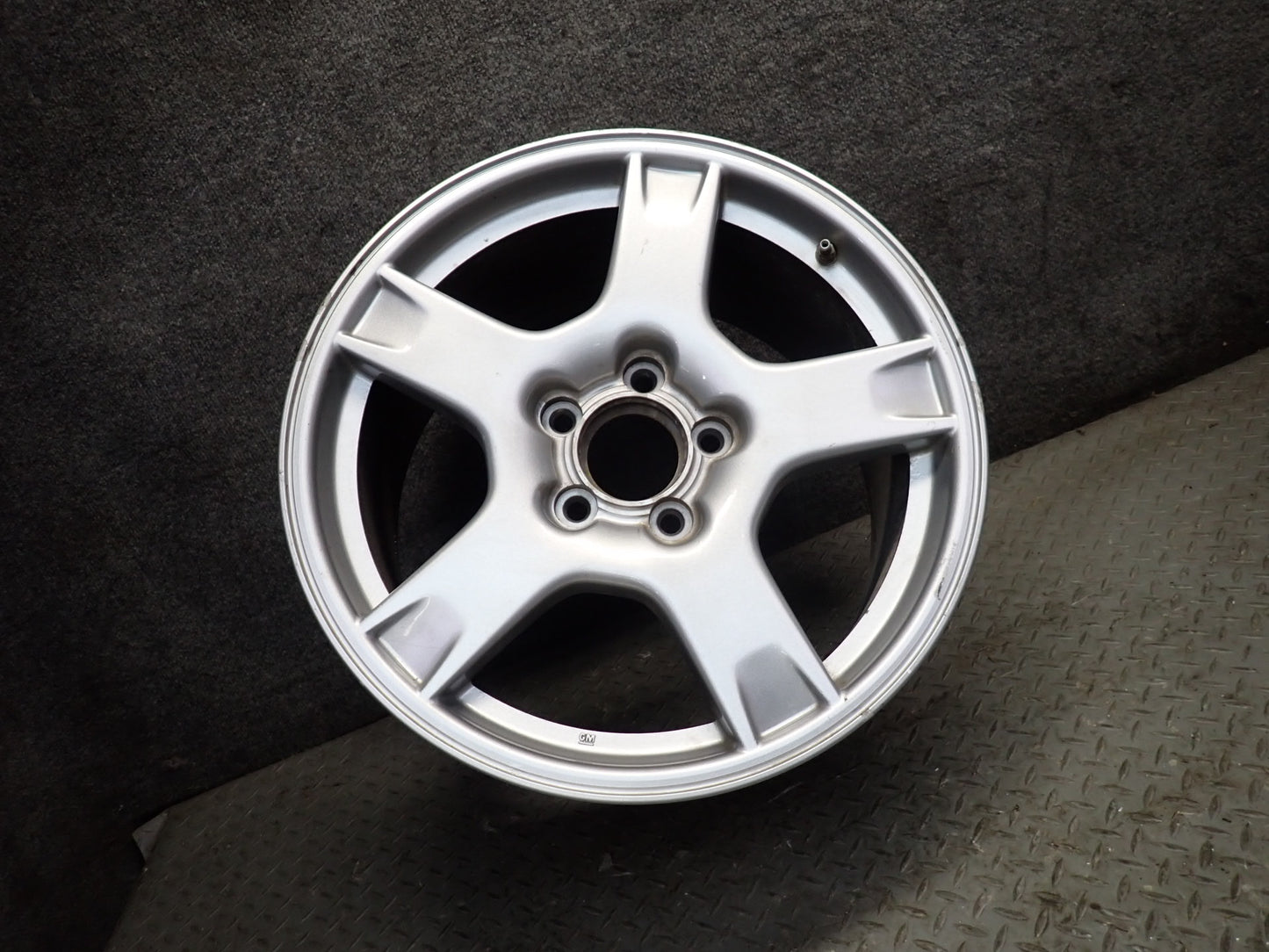 97-99 Chevrolet Corvette C5 Rear R18" Alloy Wheel Rim 18x9.5 ET61 OEM