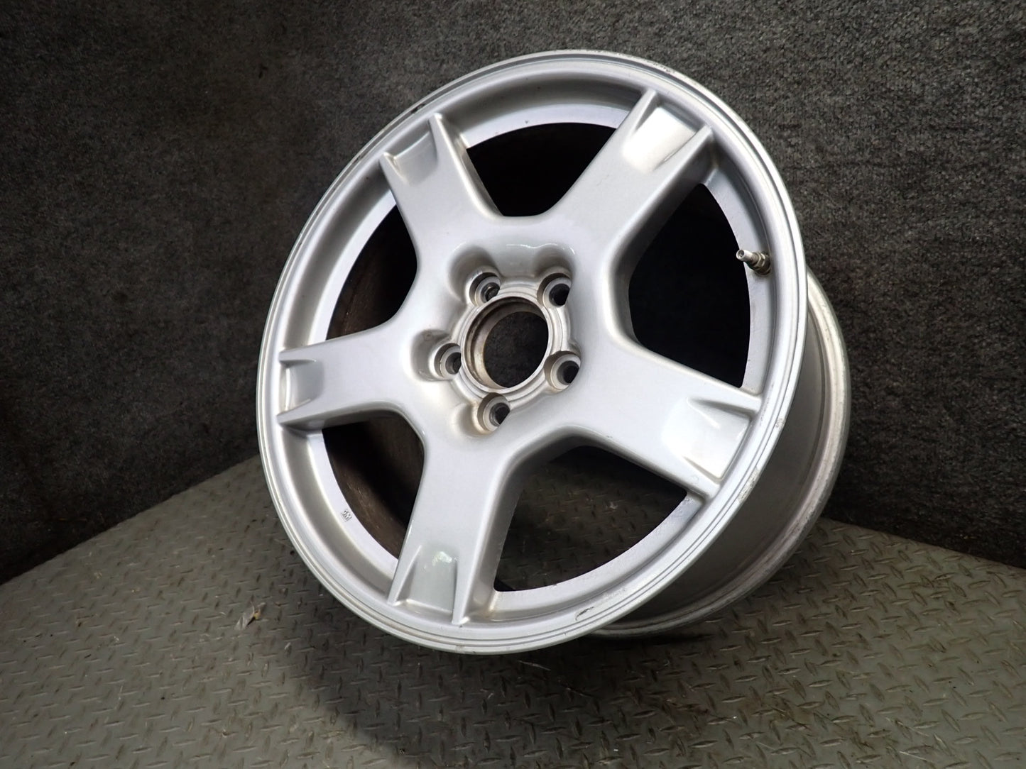 97-99 Chevrolet Corvette C5 Rear R18" Alloy Wheel Rim 18x9.5 ET61 OEM