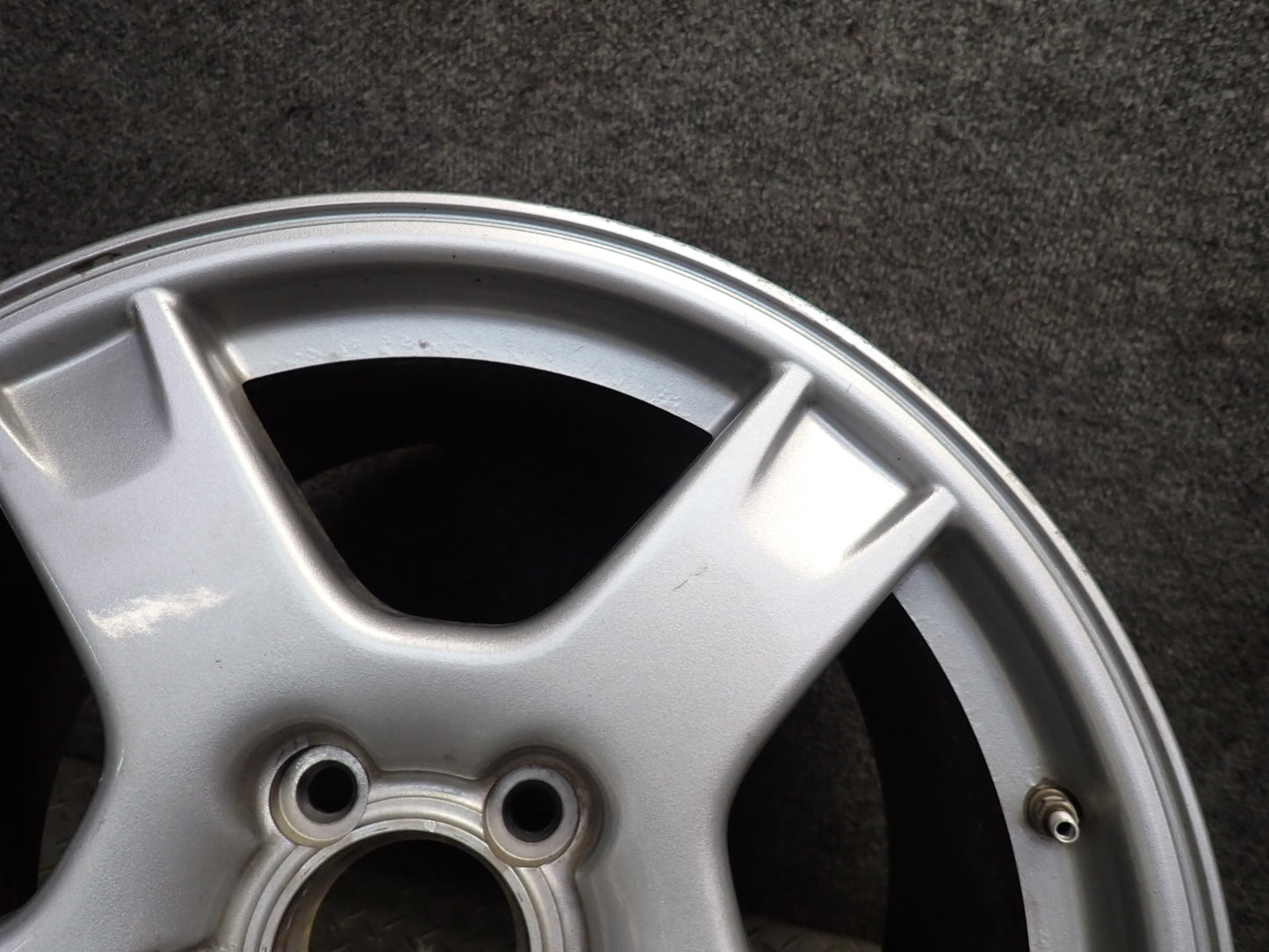 97-99 Chevrolet Corvette C5 Rear R18" Alloy Wheel Rim 18x9.5 ET61 OEM