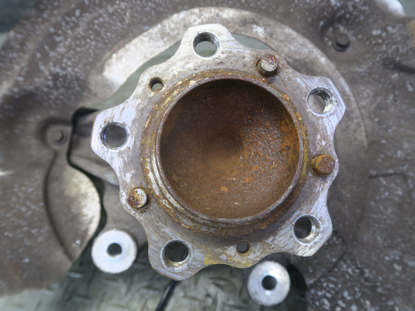 2015-2020 BMW F82 F83 M4 Front Right Side Spindle Knuckle Wheel Hub Bearing