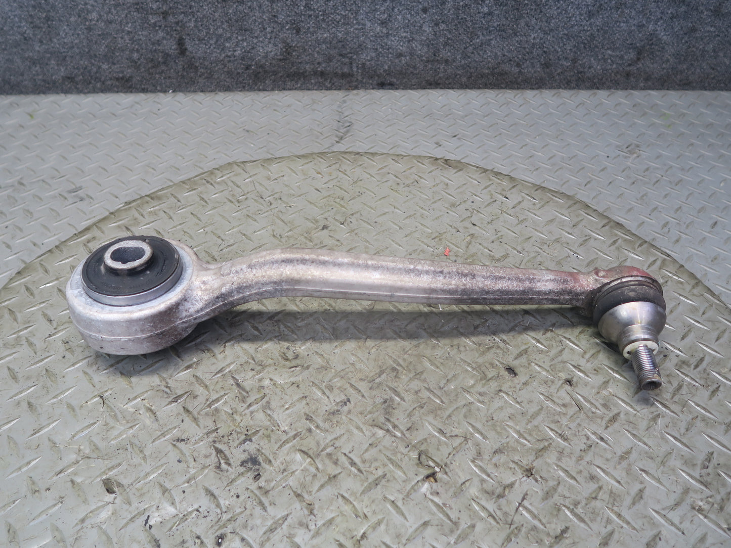 13-20 Mercedes R231 SL550 RWD Front Left Suspension Lower Control Arm Set OEM