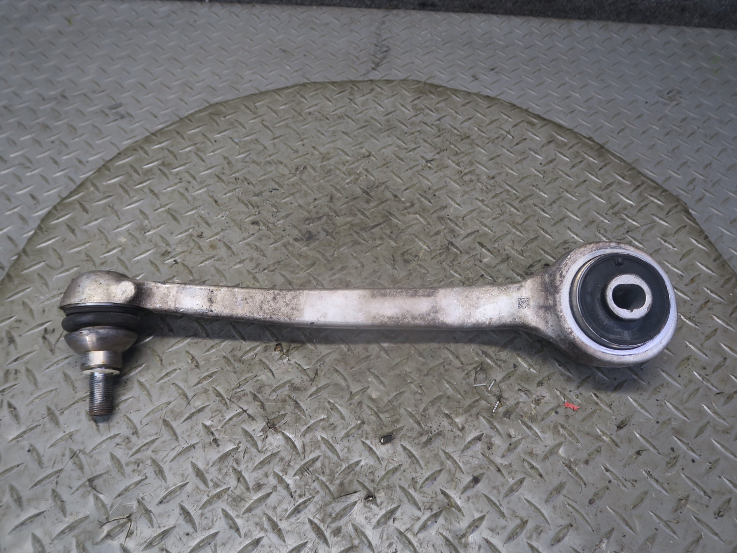 13-20 Mercedes R231 SL550 RWD Front Left Suspension Lower Control Arm Set OEM