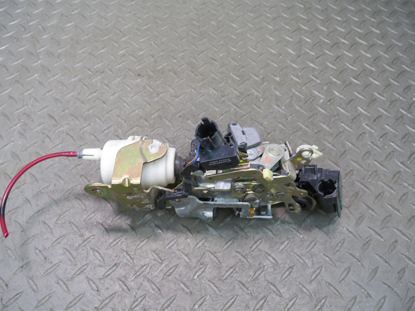 94-99 Mercedes W140 S420 S500 Front Right Door Lock Latch Actuator OEM