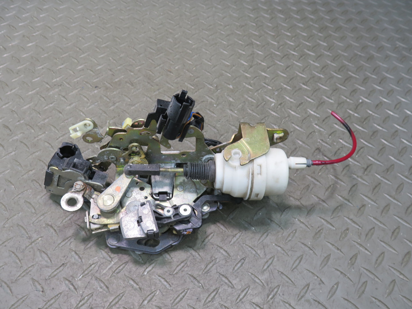 94-99 Mercedes W140 S420 S500 Front Right Door Lock Latch Actuator OEM