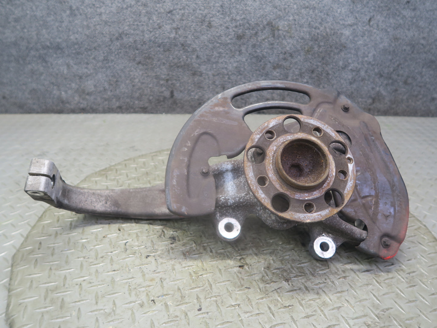 13-20 Mercedes R231 SL550 RWD Front Right Spindle Knuckle Wheel Hub Bearing OEM