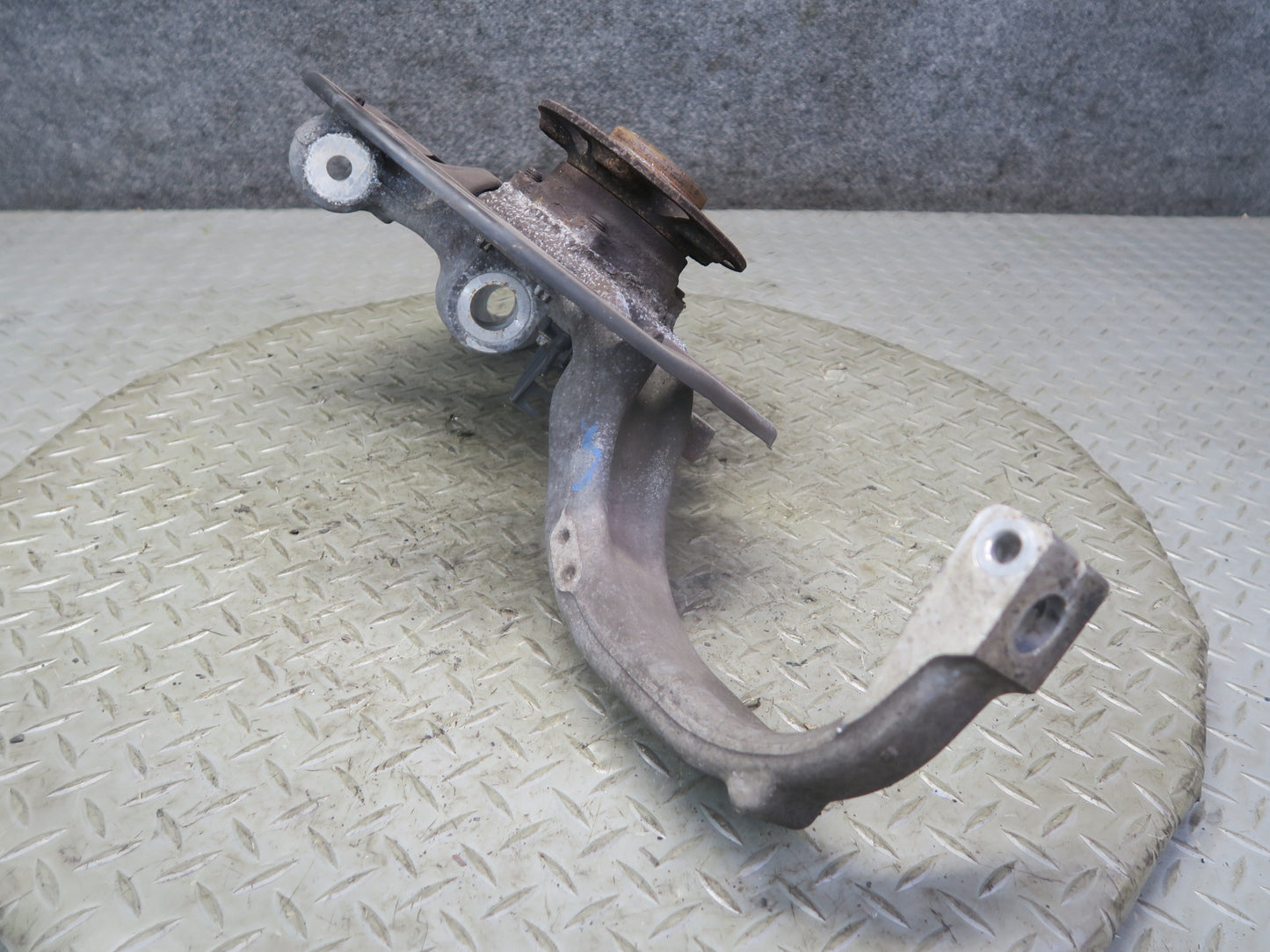 13-20 Mercedes R231 SL550 RWD Front Right Spindle Knuckle Wheel Hub Bearing OEM