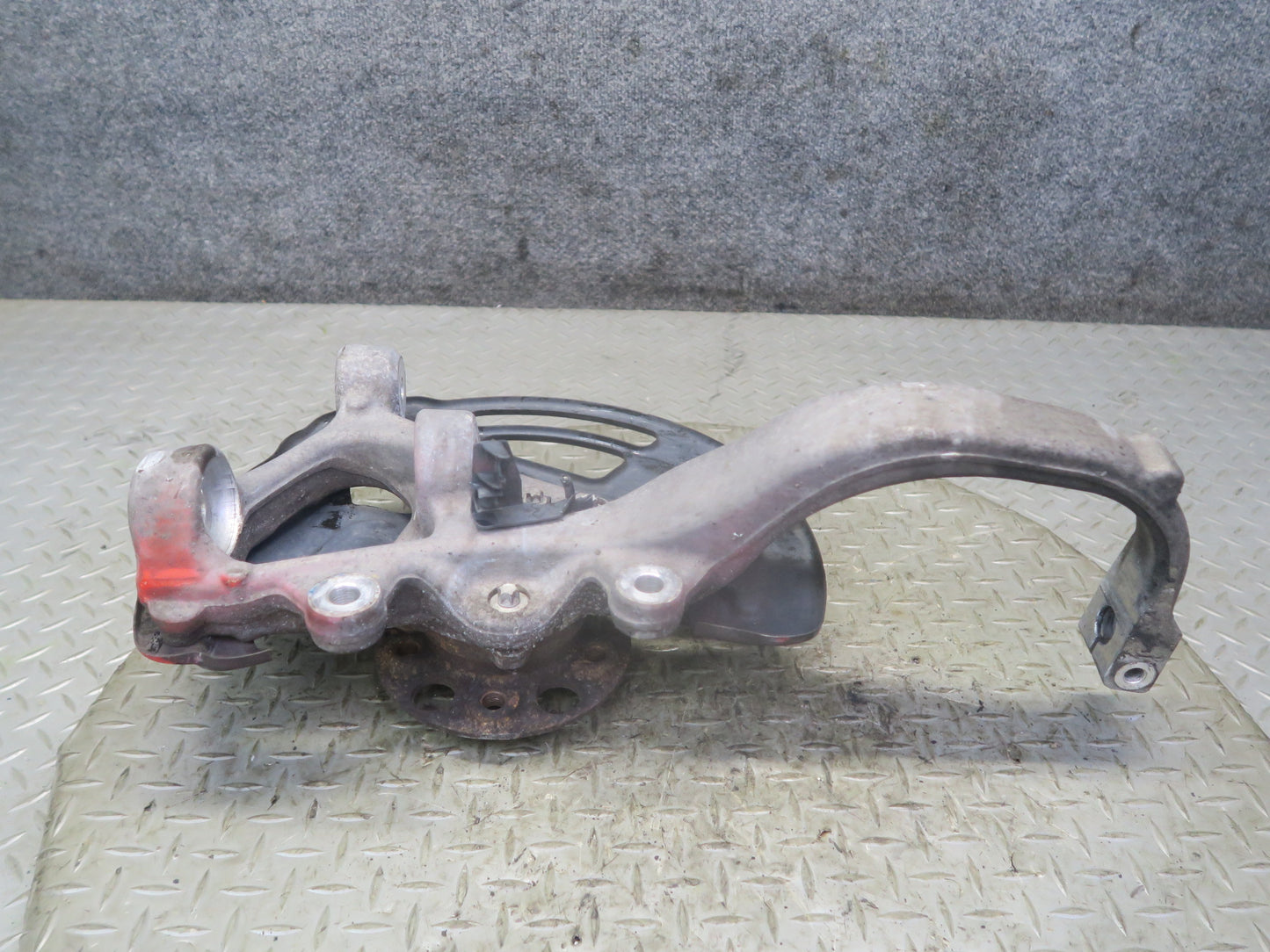 13-20 Mercedes R231 SL550 RWD Front Right Spindle Knuckle Wheel Hub Bearing OEM