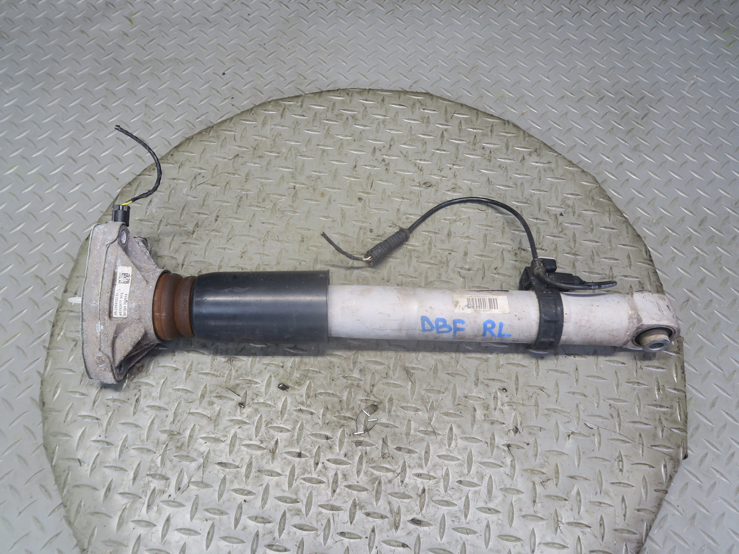 2015-2020  BMW F82 M4 Rear Left & Right Side EDC Strut Shock Absorber Set