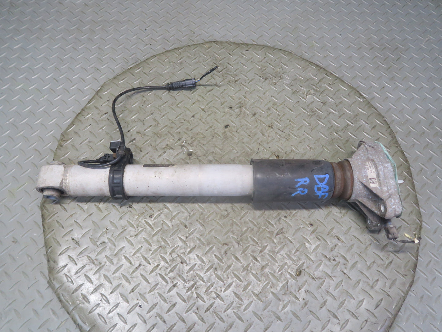 2015-2020  BMW F82 M4 Rear Left & Right Side EDC Strut Shock Absorber Set