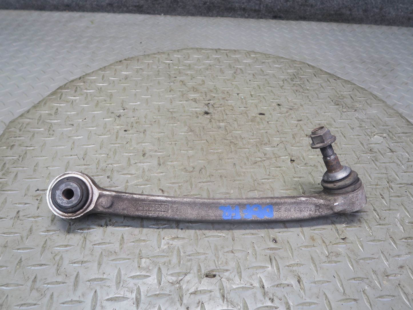 2015-2020 BMW F82 F83 M4 Front Right Side Suspension Control Arm Set of 2