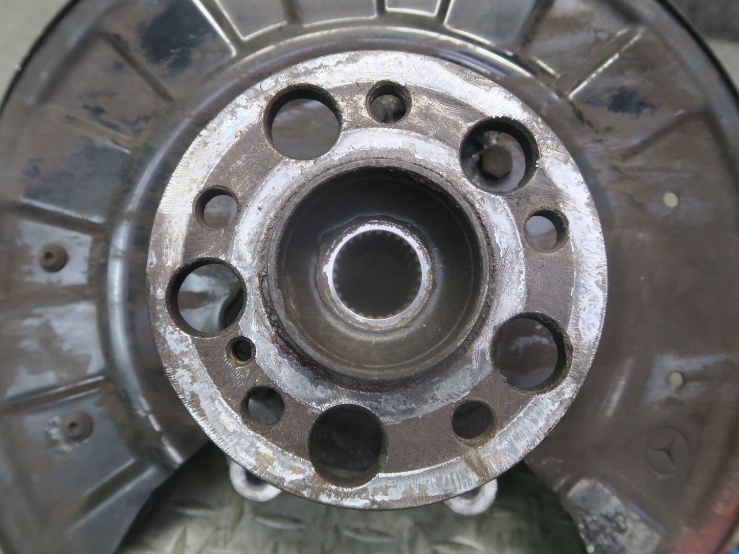 13-20 Mercedes R231 SL550 RWD Rear Right Spindle Knuckle Wheel Hub Bearing OEM