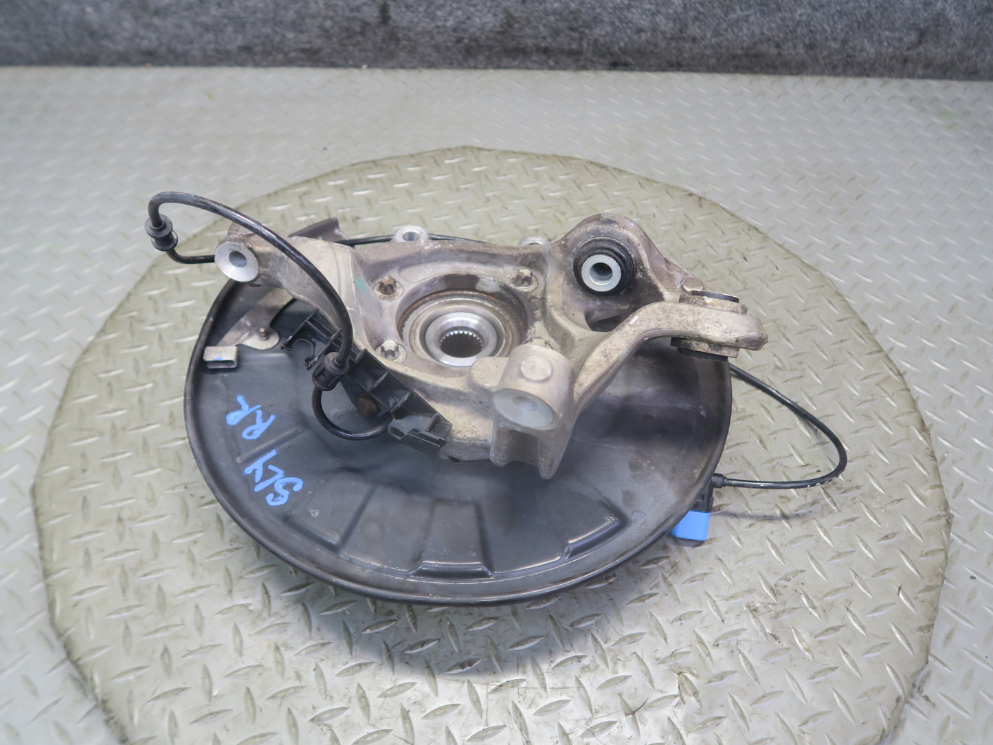 13-20 Mercedes R231 SL550 RWD Rear Right Spindle Knuckle Wheel Hub Bearing OEM