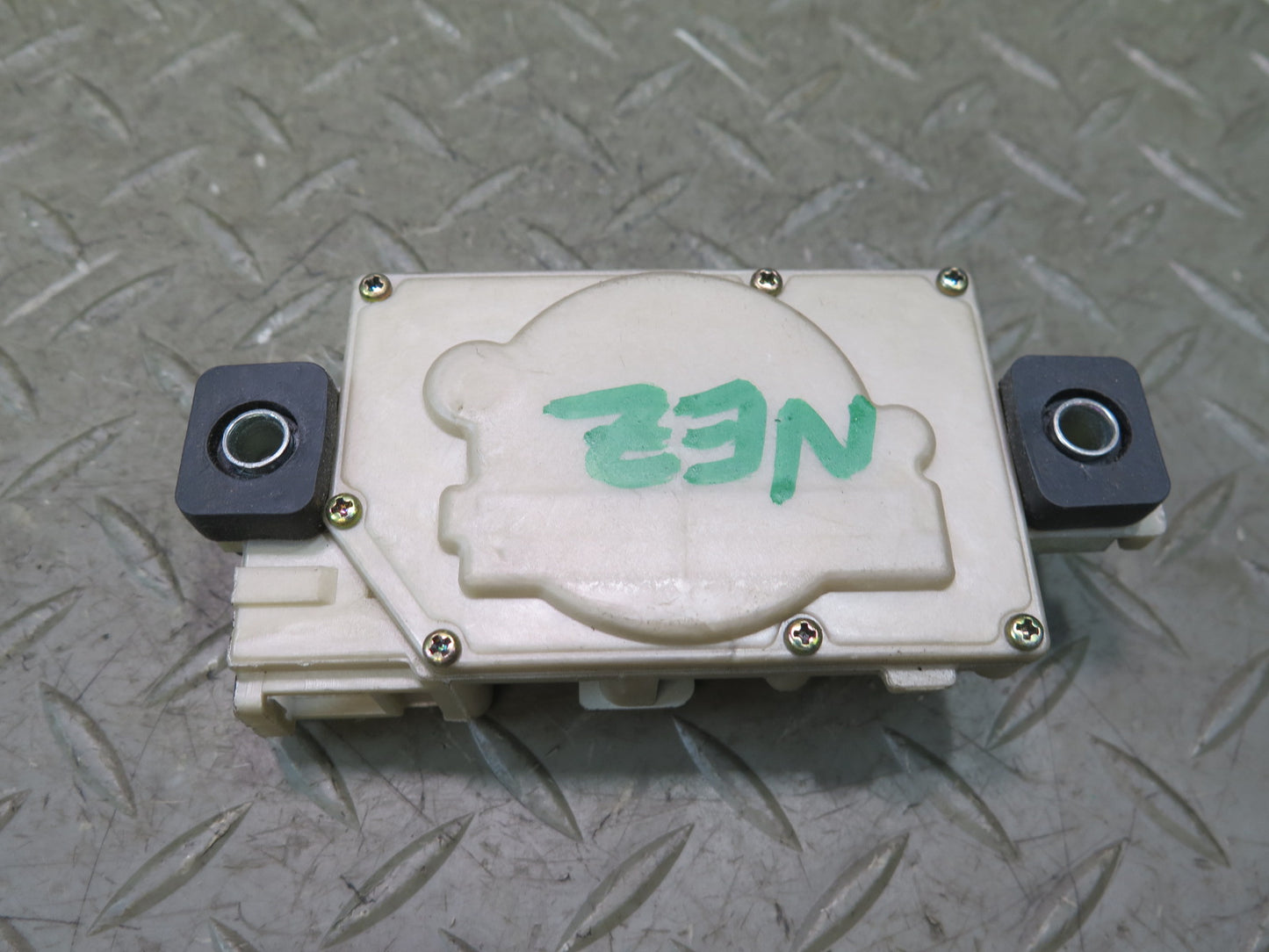93-96 Nissan Z32 300ZX Convertible Fuel Door Actuator Motor 78850-46P00 OEM