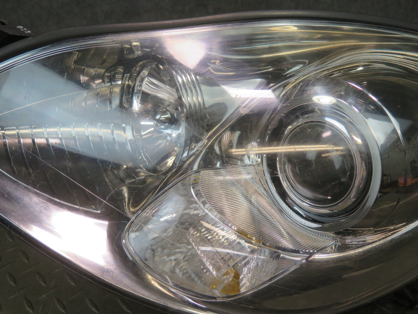 06-10 Lexus UZZ40L SC430 Left Driver Side Xenon Headlight Lamp Assembly OEM