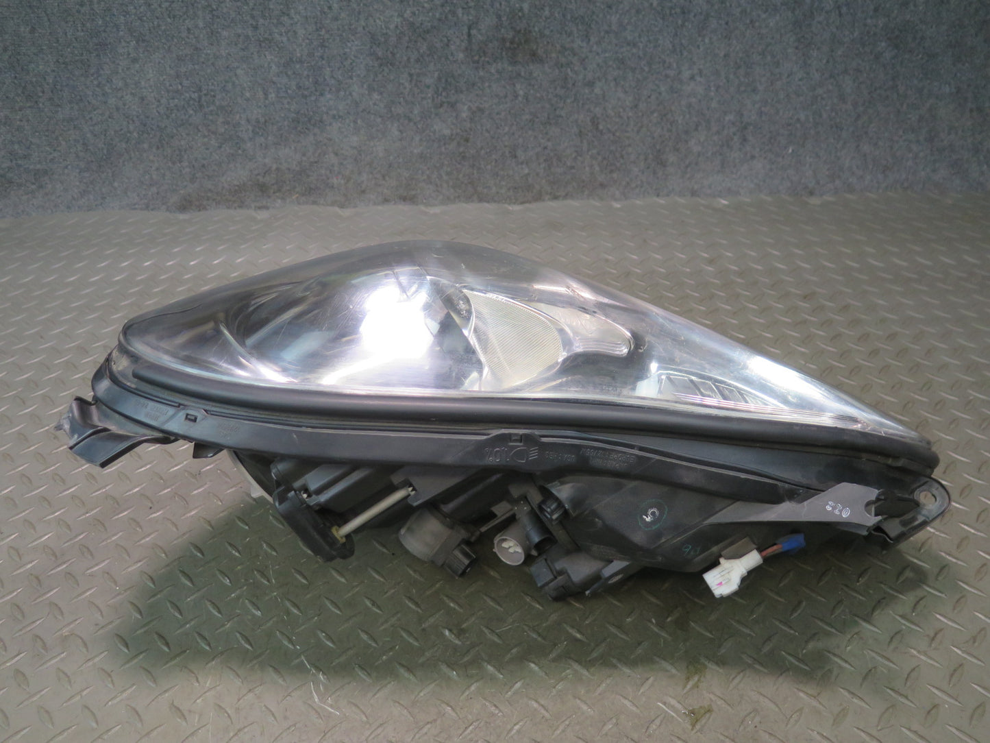 06-10 Lexus UZZ40L SC430 Left Driver Side Xenon Headlight Lamp Assembly OEM