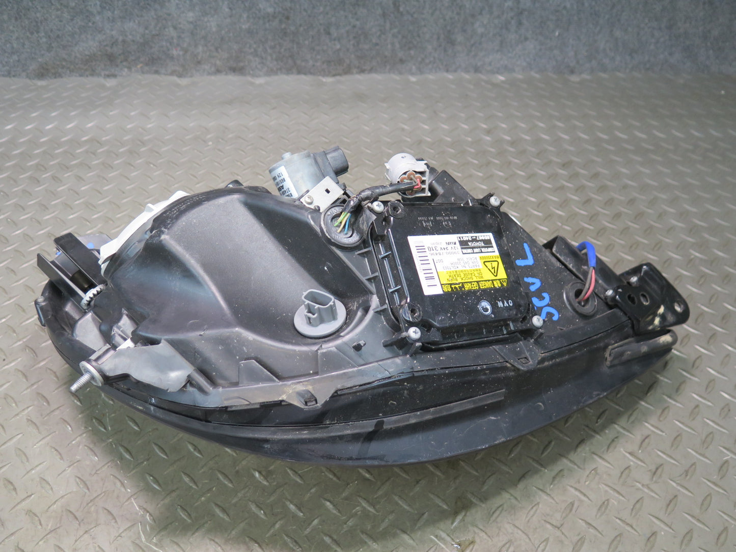 06-10 Lexus UZZ40L SC430 Left Driver Side Xenon Headlight Lamp Assembly OEM