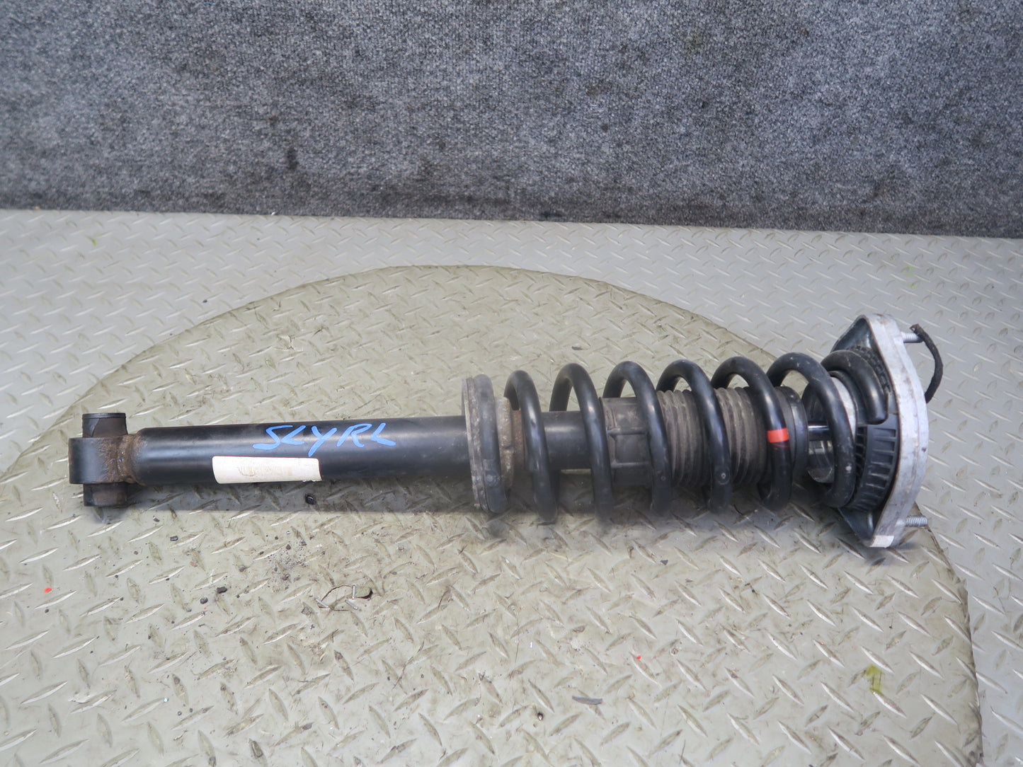 13-20 Mercedes R231 SL550 RWD Set of 2 Rear Left Right Strut Shock Absorber OEM