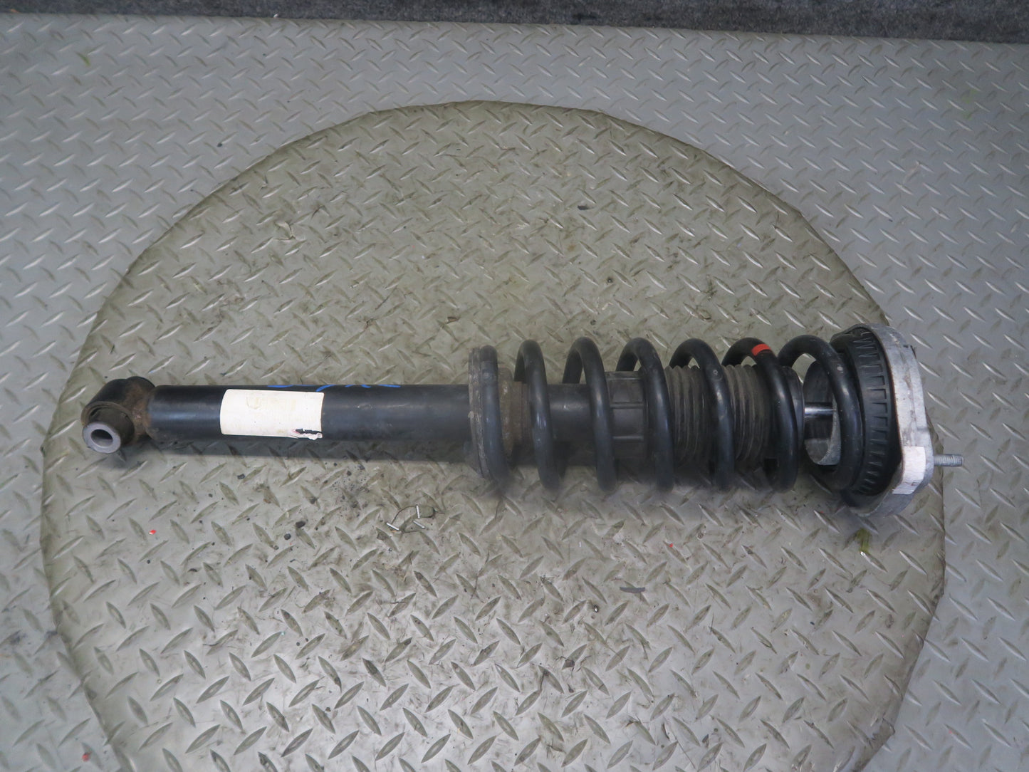 13-20 Mercedes R231 SL550 RWD Set of 2 Rear Left Right Strut Shock Absorber OEM