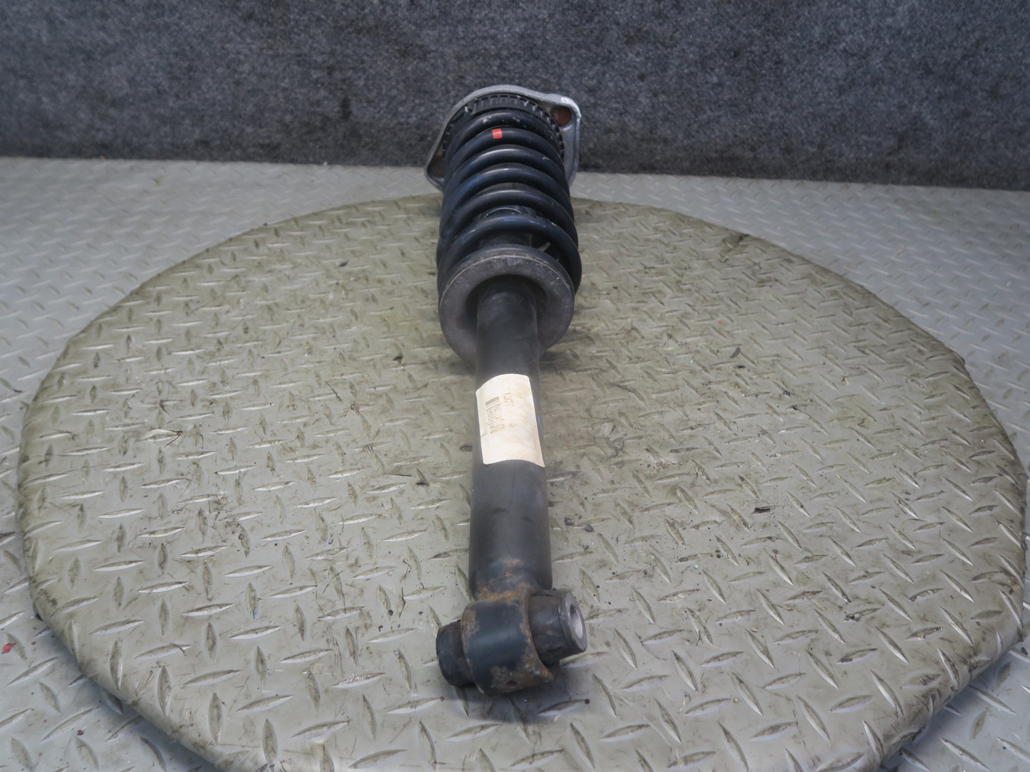 13-20 Mercedes R231 SL550 RWD Set of 2 Rear Left Right Strut Shock Absorber OEM