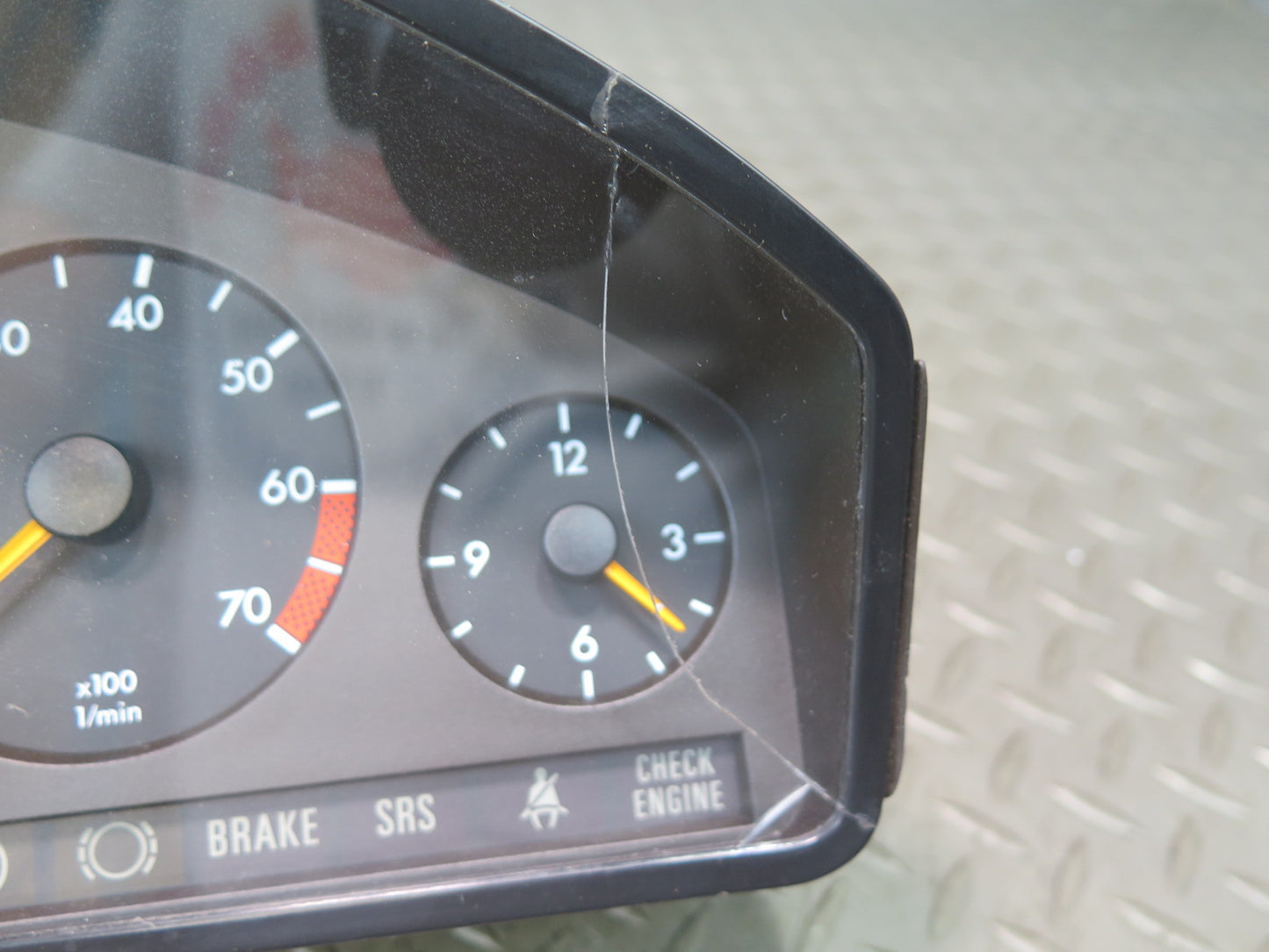 94-95 Mercedes W140 S500 Instrument Cluster Gauge Speedometer 1405409648 Damaged