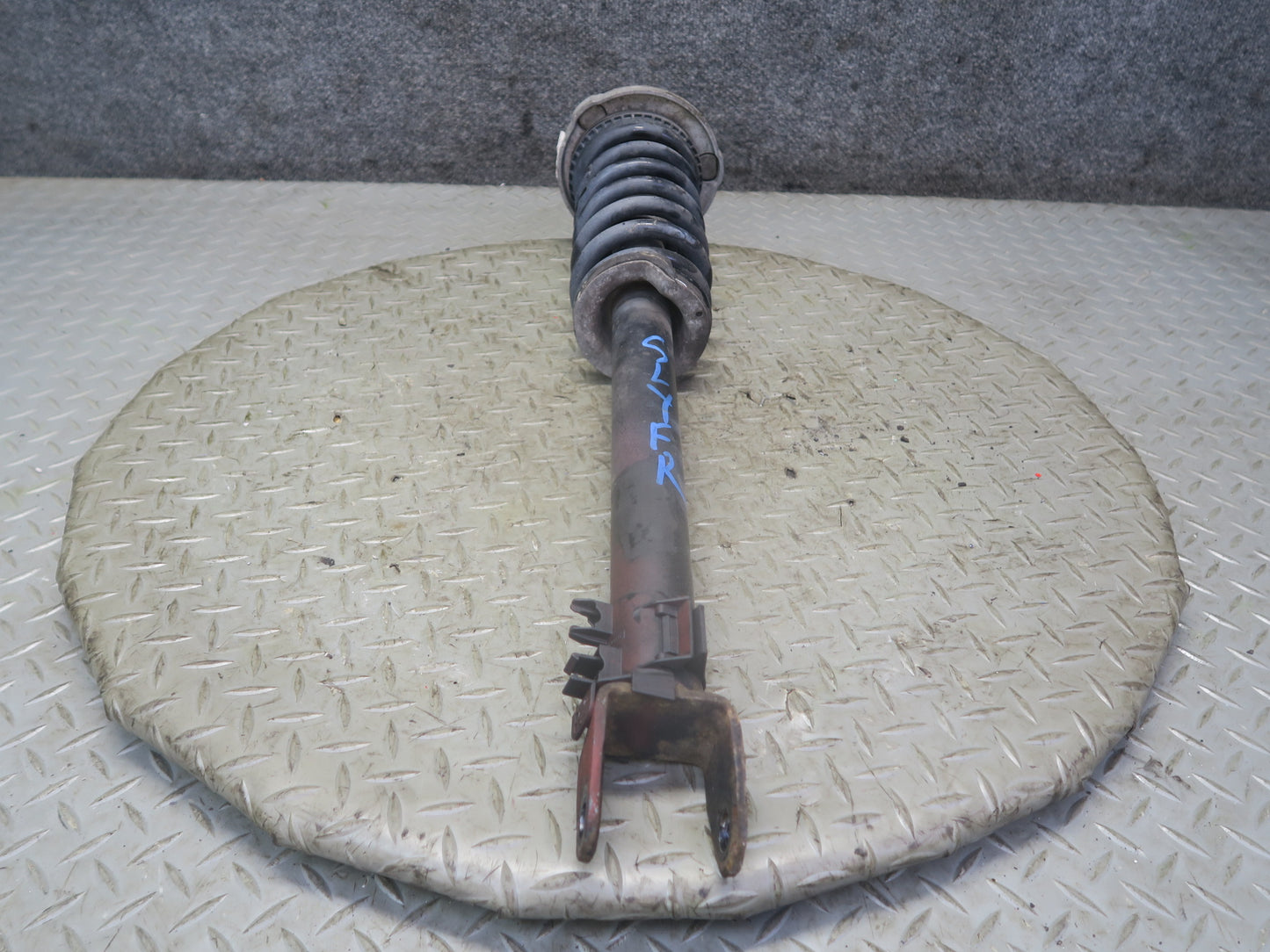 13-20 Mercedes R231 SL550 RWD Set of 2 Front Left Right Strut Shock Absorber OEM