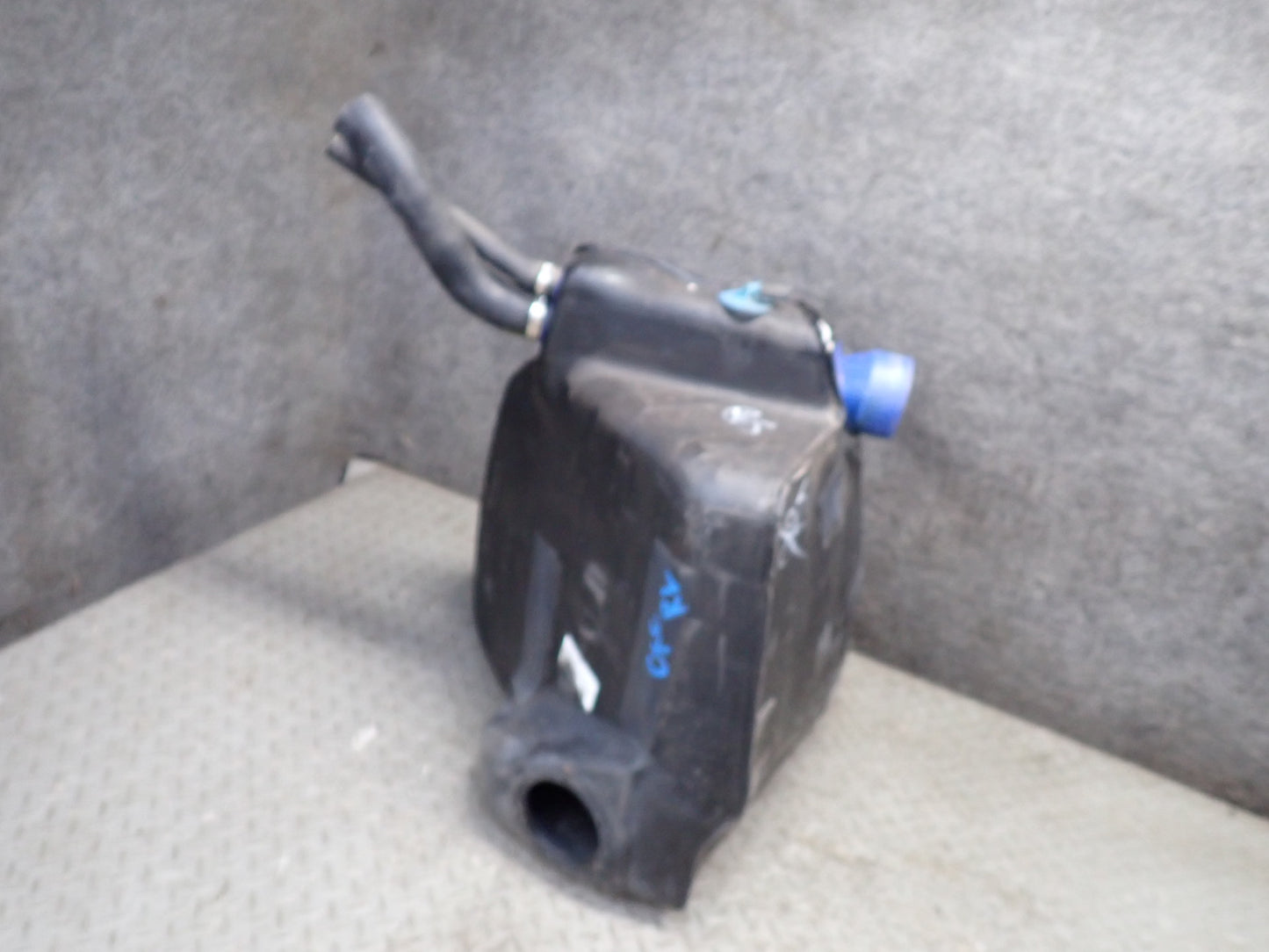 97-98 Chevrolet Corvette C5 Rear Left Fuel Tank 45K Miles 10410831 OEM