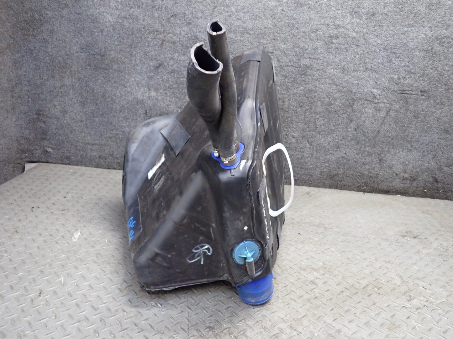 97-98 Chevrolet Corvette C5 Rear Left Fuel Tank 45K Miles 10410831 OEM