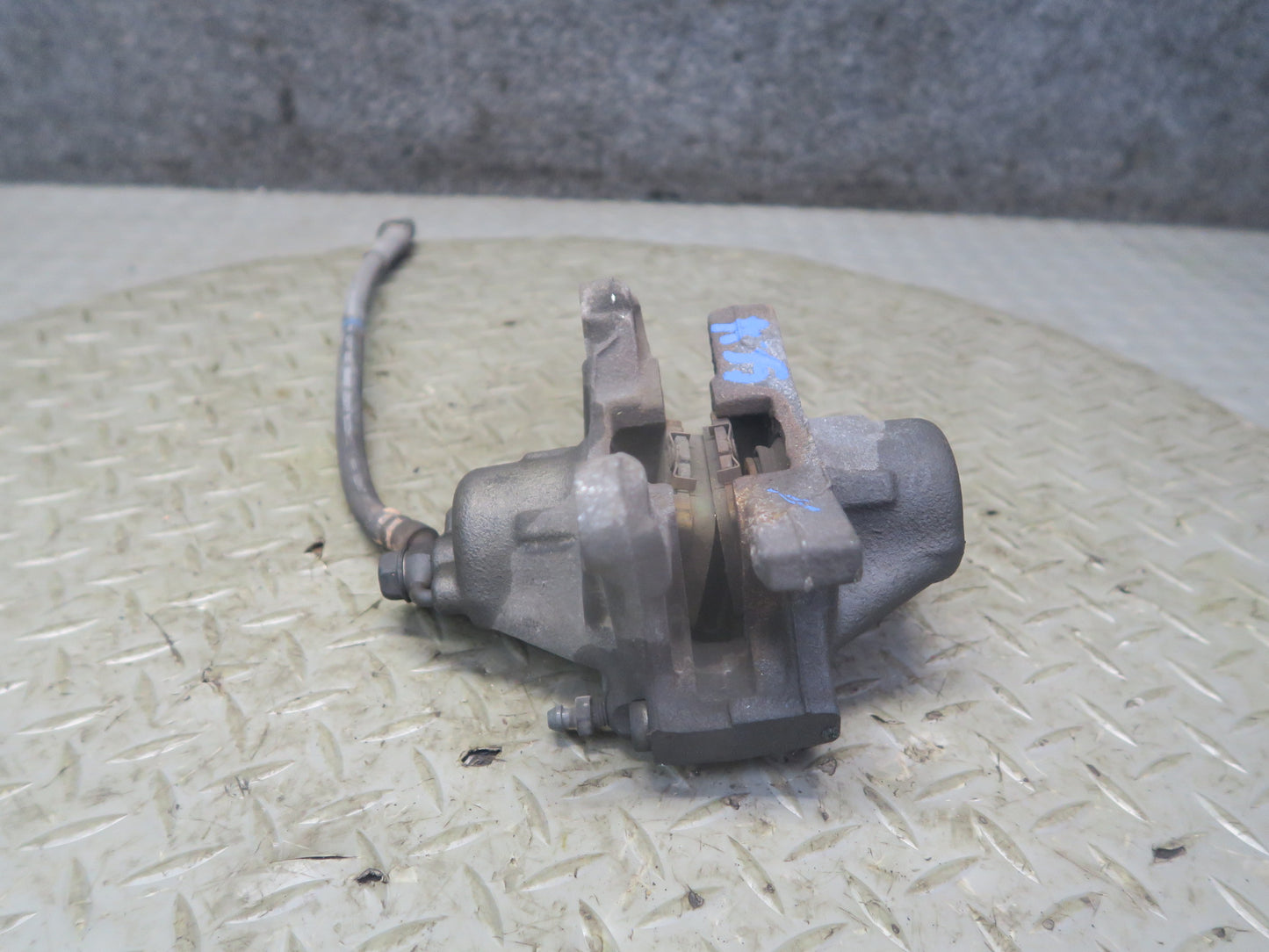 02-10 Lexus UZZ40L SC430 Set of 2 Rear Left & Right Brake Caliper 75K Miles OEM