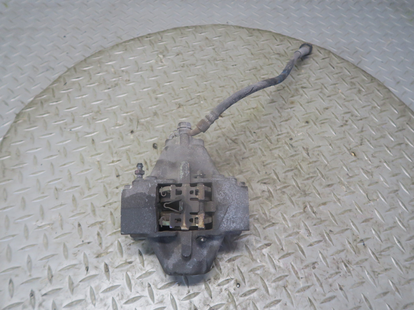02-10 Lexus UZZ40L SC430 Set of 2 Rear Left & Right Brake Caliper 75K Miles OEM