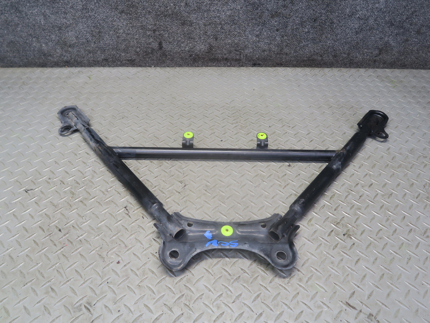 02-10 Lexus SC430 Front Suspension Lower Subframe Crossmember Brace Cradle OEM