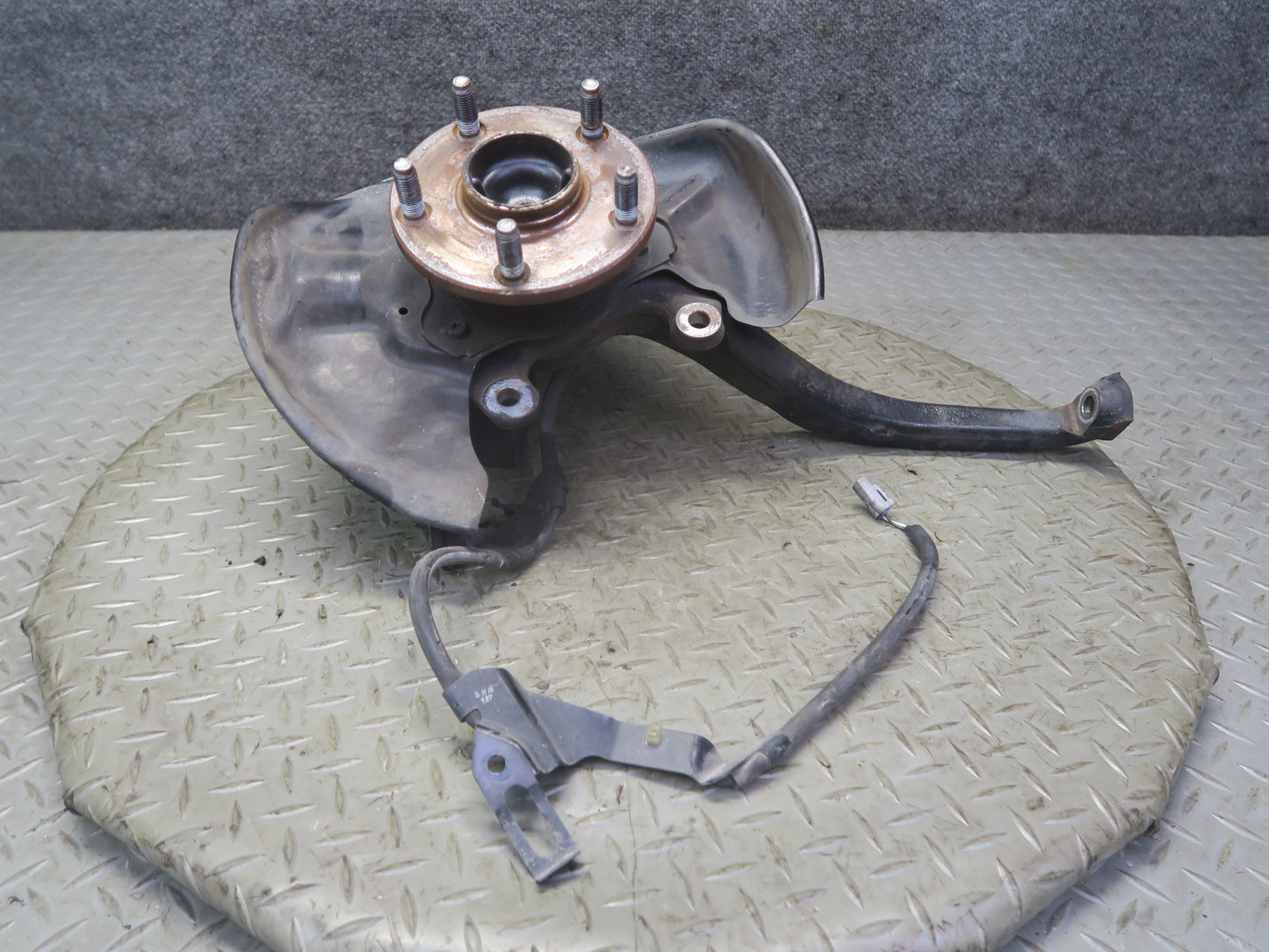02-10 Lexus Z40 SC430 Front Left Spindle Knuckle Wheel Hub Bearing 74K Miles OEM