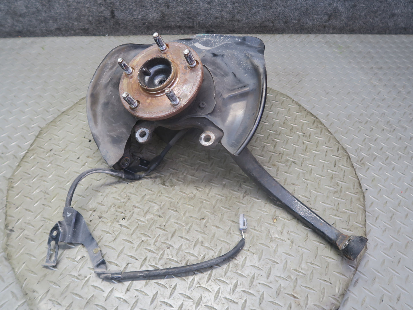 02-10 Lexus Z40 SC430 Front Left Spindle Knuckle Wheel Hub Bearing 74K Miles OEM